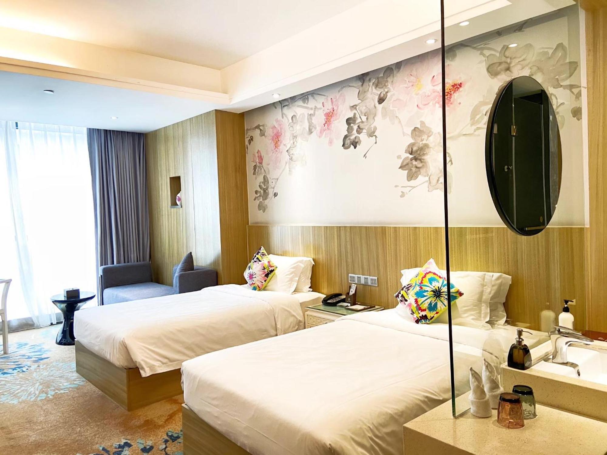 Paco Hotel Tаojin Metro Guangzhou - Free Shuttle Bus For Centen Fair エクステリア 写真