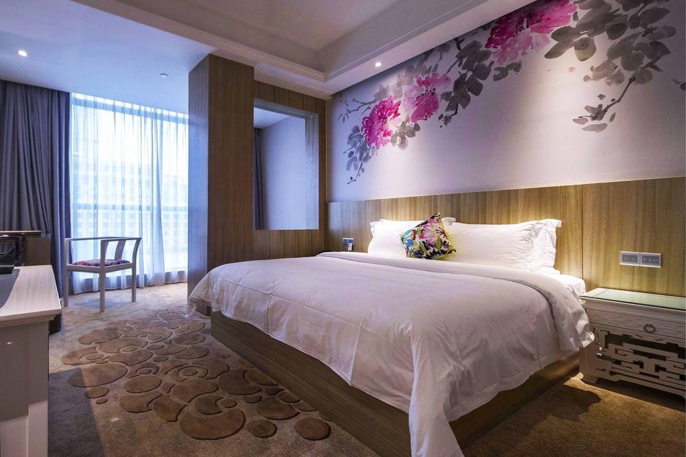 Paco Hotel Tаojin Metro Guangzhou - Free Shuttle Bus For Centen Fair エクステリア 写真